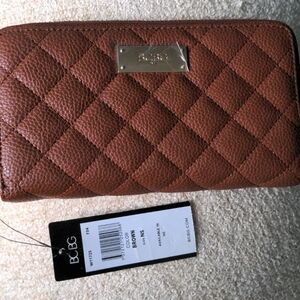 New BCBG Large Wallet.  4" X 8". Brown Quilted Faux Leather, Inside Pockets
